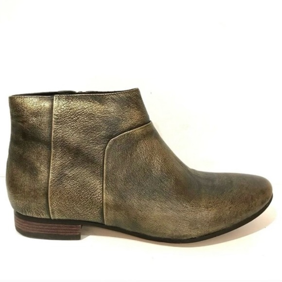COLE HANN Metallic Booties - Picture 2 of 5